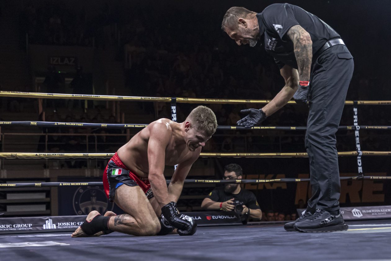 Arena Golden Fight 11