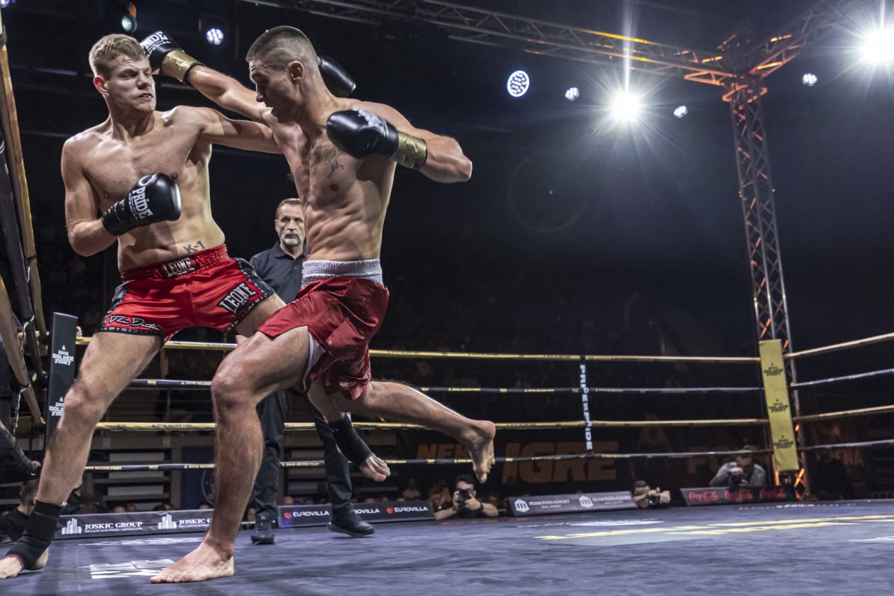 Arena Golden Fight 11