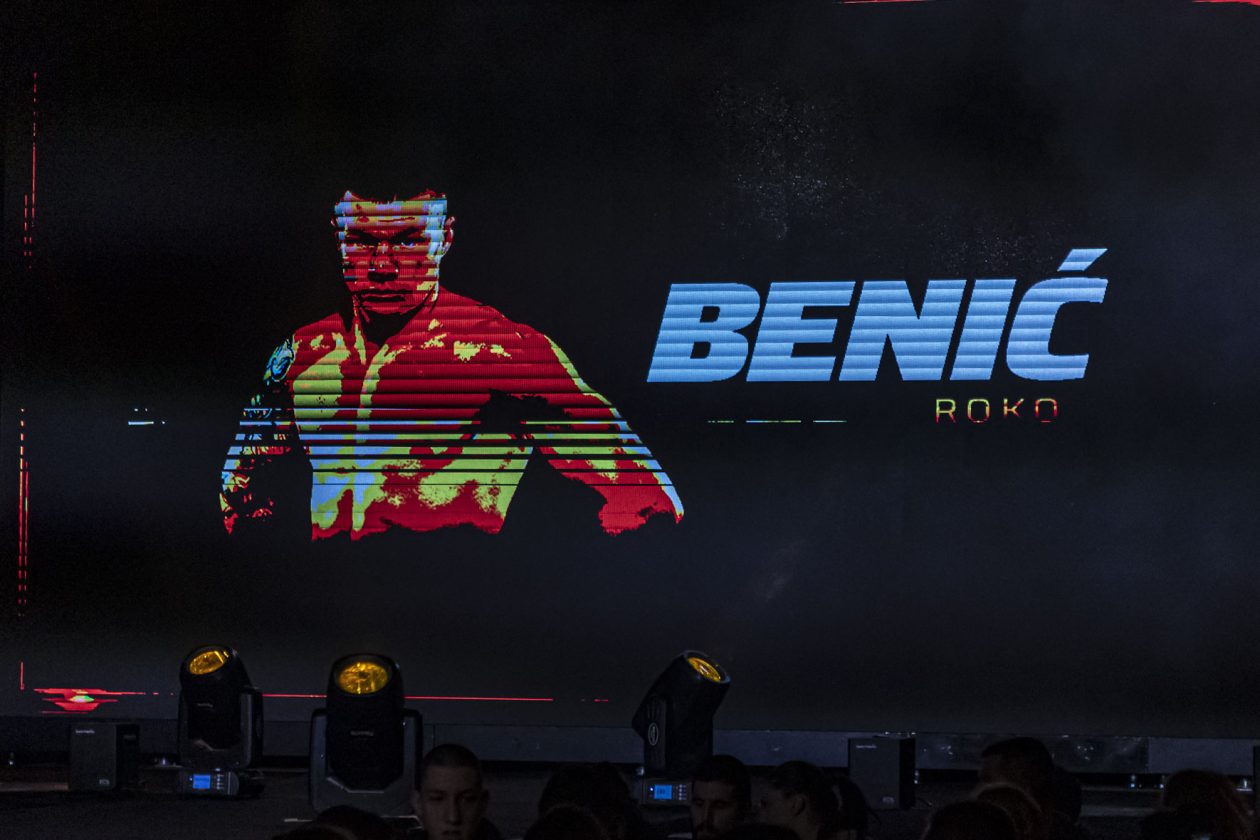 Arena Golden Fight 11