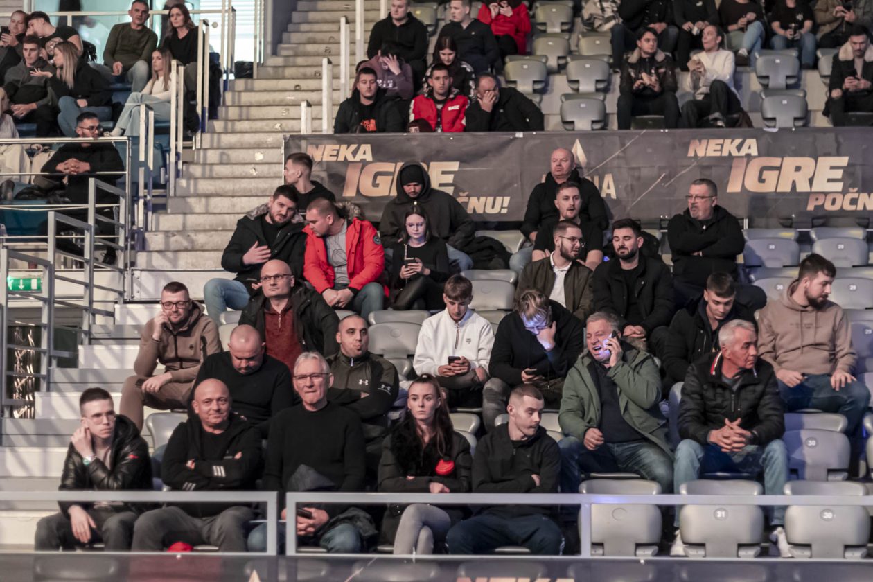 Arena Golden Fight 11