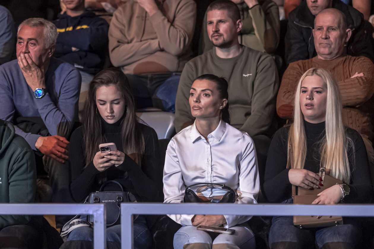 Arena Golden Fight 11