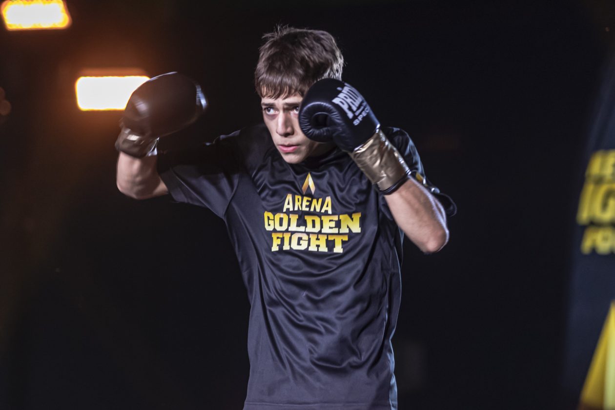 Arena Golden Fight 11