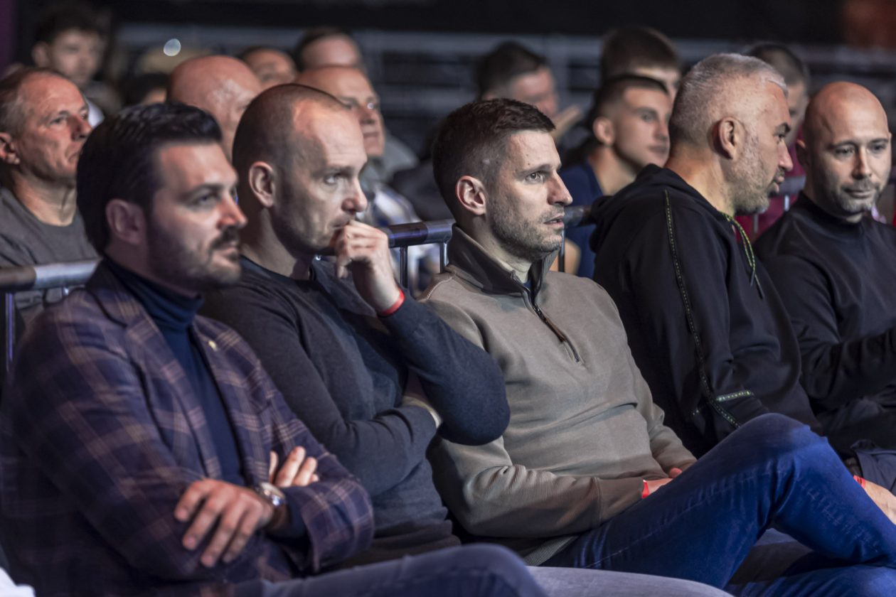 Arena Golden Fight 11