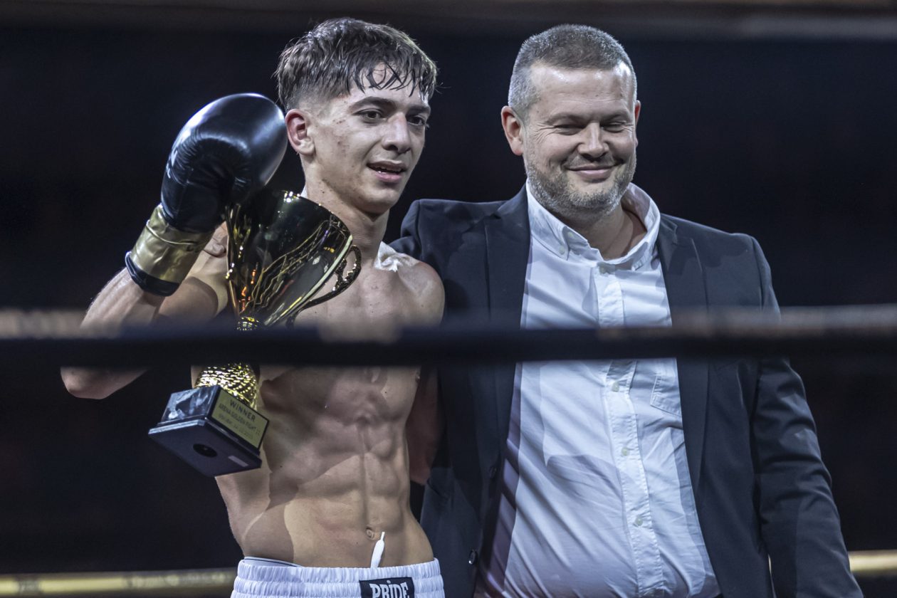 Arena Golden Fight 11