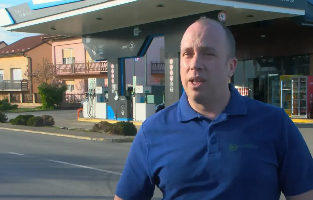 H-aaf82aa0-e886-40c1-8c3e-2aba087f109d-1200 H-aaf82aa0-e886-40c1-8c3e-2aba087f109d-1200