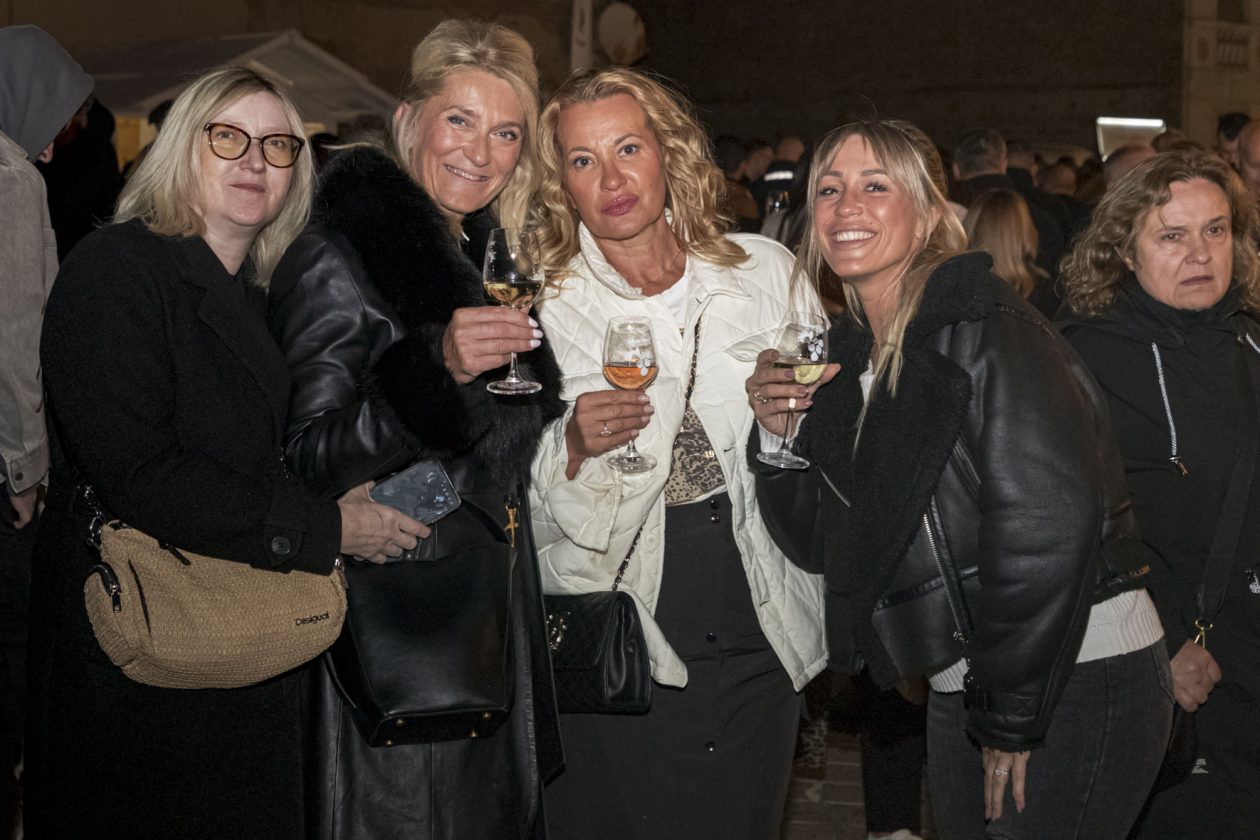 HeadOnEast_04_10_2025