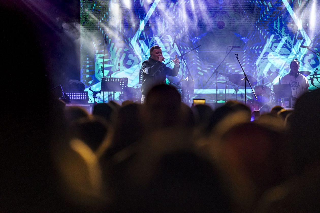 HeadOnEast_04_10_2025