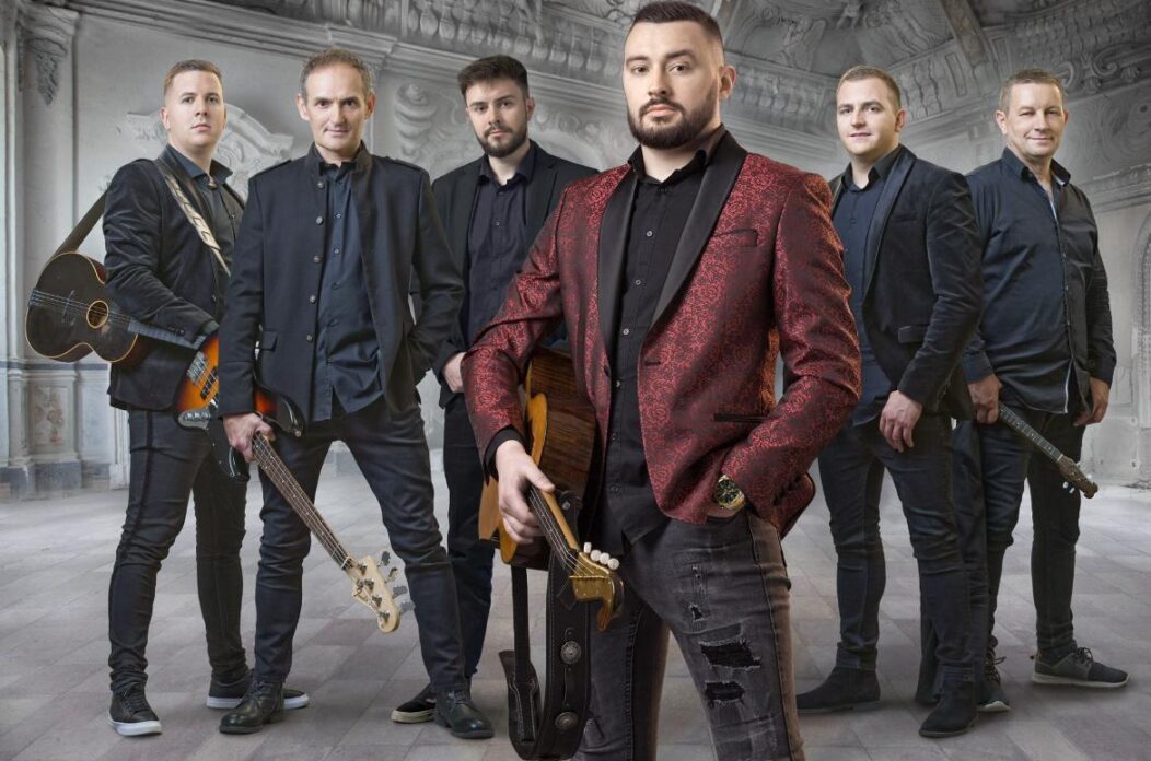 IMG_20250916_225857_460 IMG_20250916_225857_460