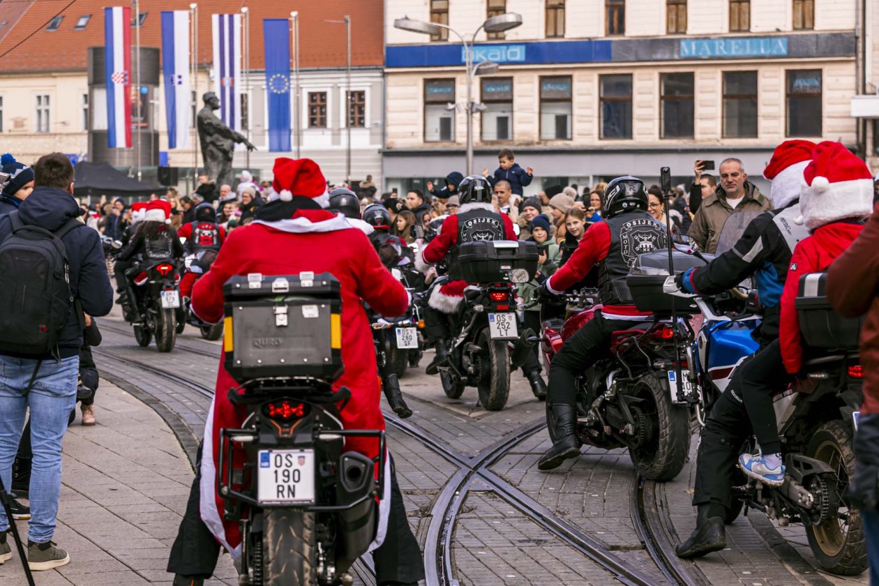 Motomrazovi 2025. Motomrazovi 2025.