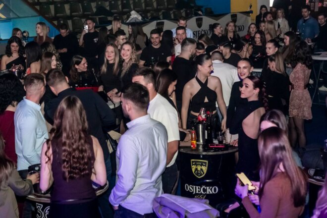 Studentska brucošijada uz koncert Nataše Bekvalac