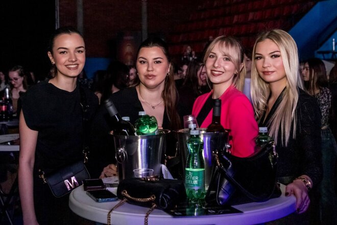 Studentska brucošijada uz koncert Nataše Bekvalac