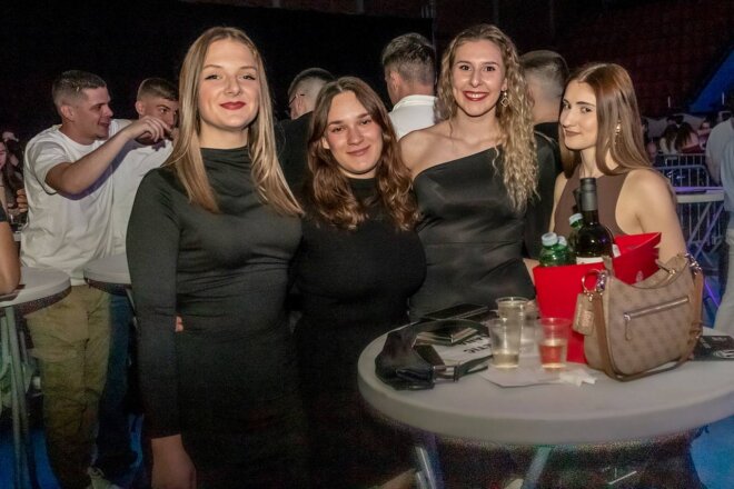 Studentska brucošijada uz koncert Nataše Bekvalac