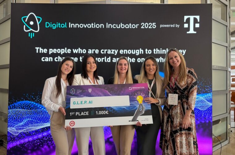 Nagrađene studentice i mentorica Marija Ham Nagrađene studentice i mentorica Marija Ham