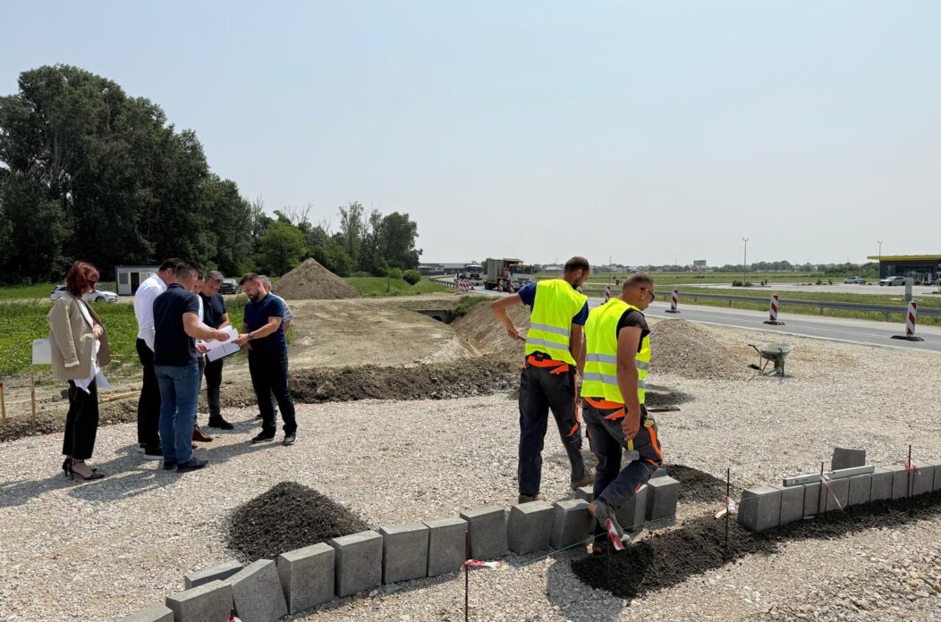 Novi kružni tok na ulazu u STOP SHOP Vinkovci_2 Novi kružni tok na ulazu u STOP SHOP Vinkovci_2