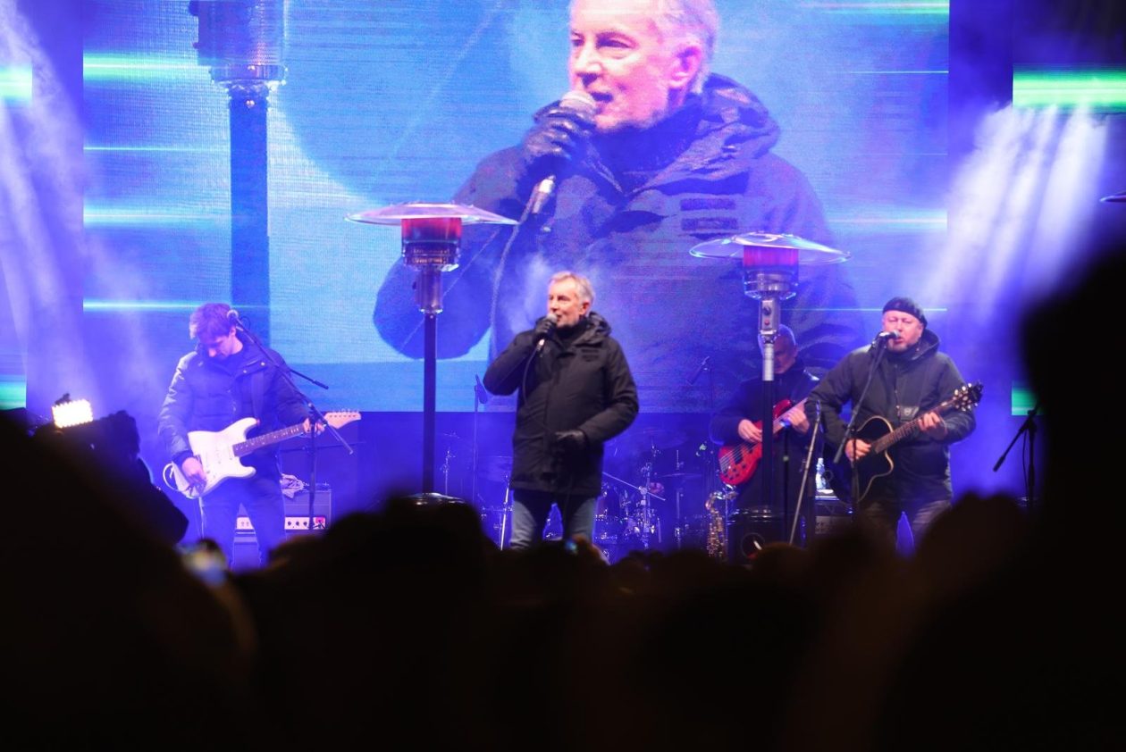 PXL_010126_144112534