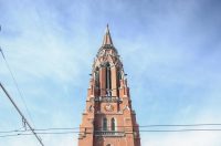 Osijek: Molitelji krunice ispred osječke konkatedrale