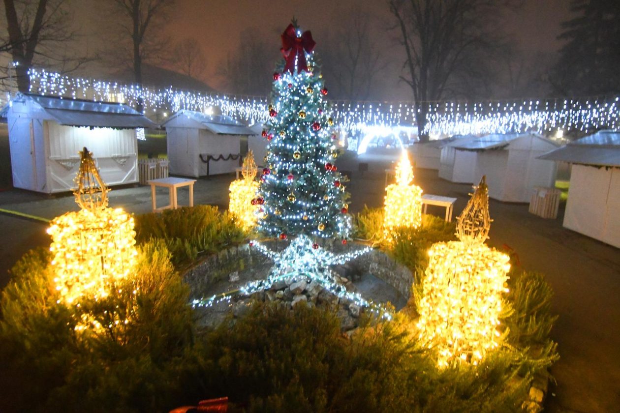 Advent u Slatini 2025. Advent u Slatini 2025.