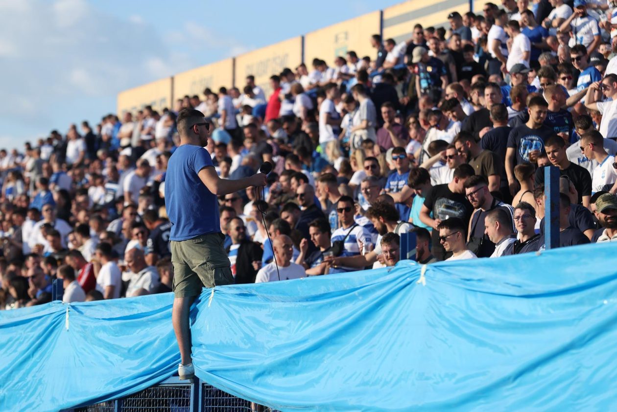 Stadion Gradski vrt: HNK Vukovar 1991 – NK Osijek