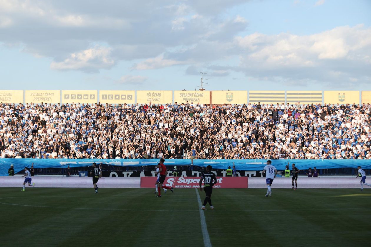 Stadion Gradski vrt: HNK Vukovar 1991 – NK Osijek