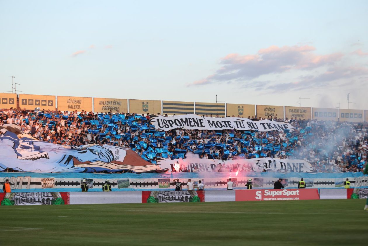 Stadion Gradski vrt: HNK Vukovar 1991 – NK Osijek