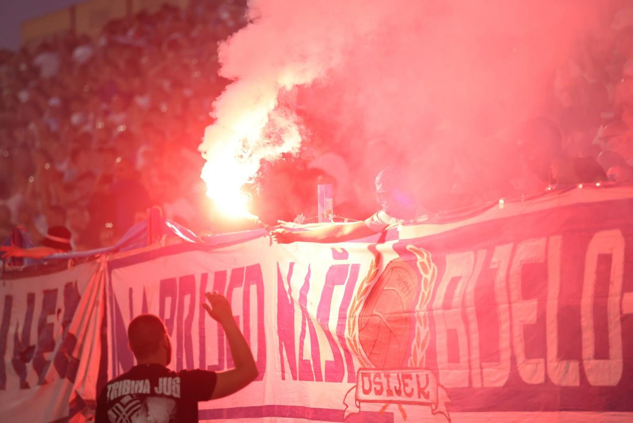 Stadion Gradski vrt: HNK Vukovar 1991 – NK Osijek