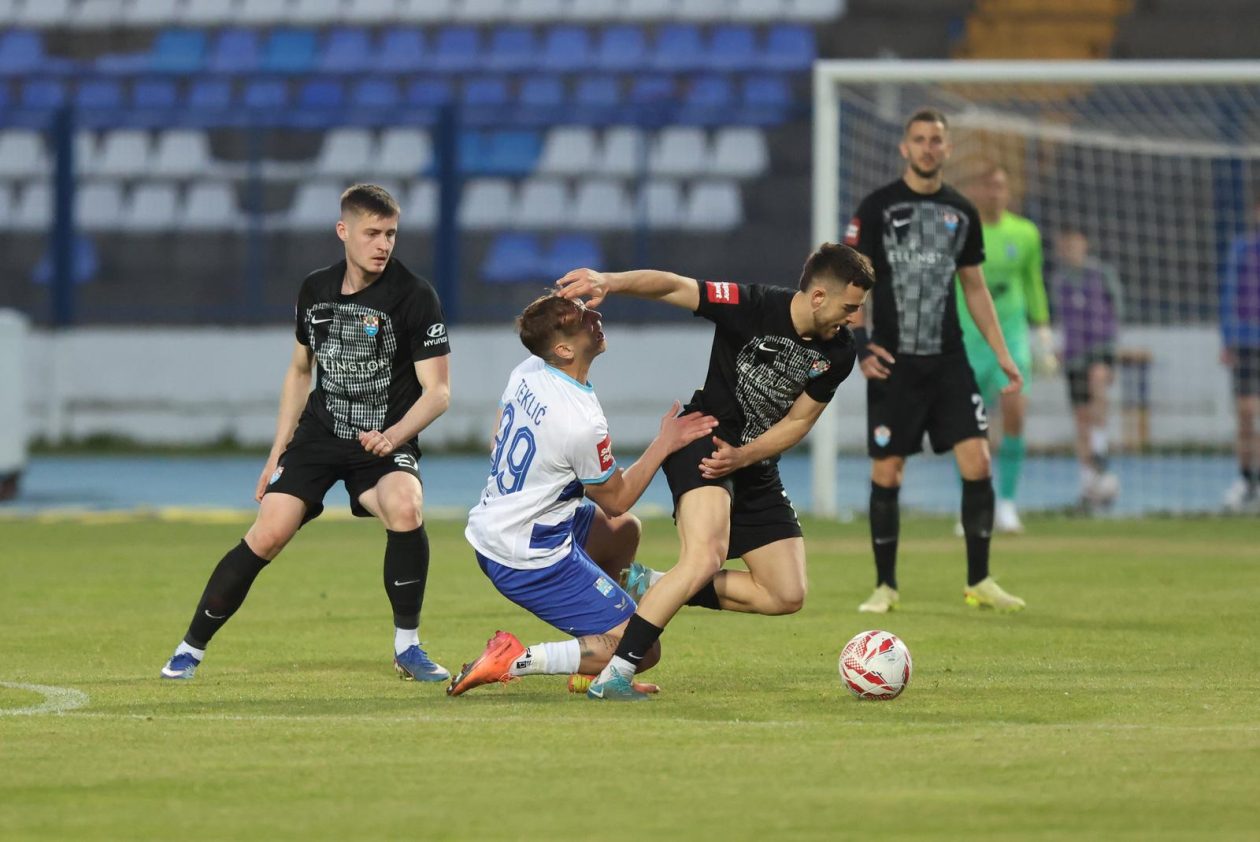 Stadion Gradski vrt: HNK Vukovar 1991 – NK Osijek