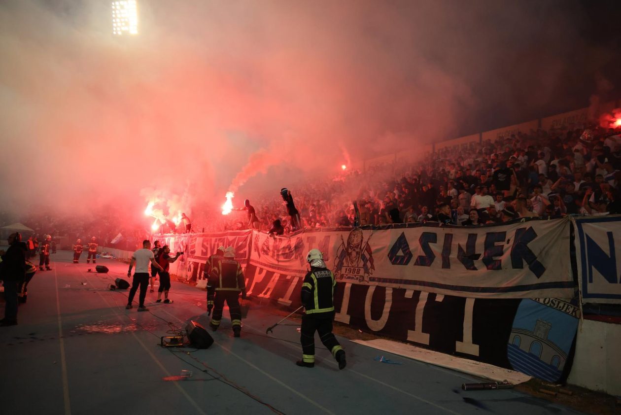 Stadion Gradski vrt: HNK Vukovar 1991 – NK Osijek
