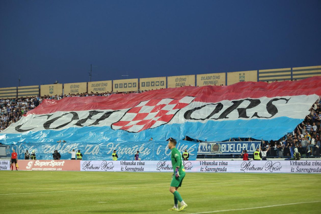 Stadion Gradski vrt: HNK Vukovar 1991 – NK Osijek