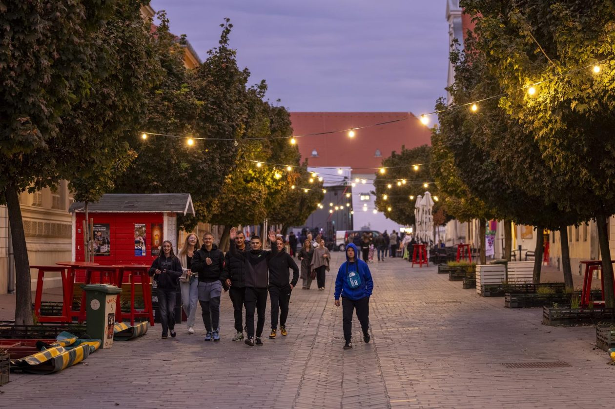 HeadOnEast 2025. prvi dan