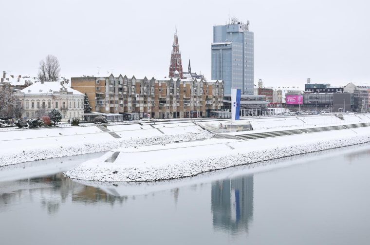 PXL_030126_144167785