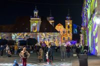 Osijek : U sklopu HeadOnEast festivala osvjetljena pročelja osječke Tvrđe.