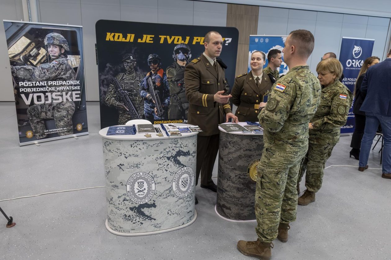 Osijek: Treće izdanje Green Matrix Summita, dvodnevno događanje posvećeno održivim rješenjima, zelenoj i digitalnoj tranziciji Osijek: Treće izdanje Green Matrix Summita, dvodnevno događanje posvećeno održivim rješenjima, zelenoj i digitalnoj tranziciji