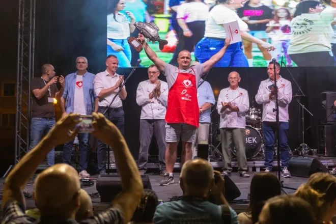 PXL_060924_120200023