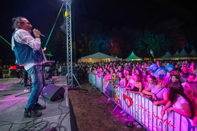 PXL_060924_120200059