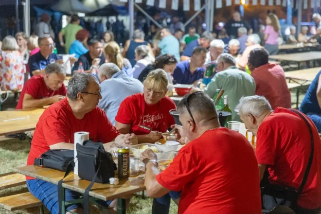 PXL_060924_120200082