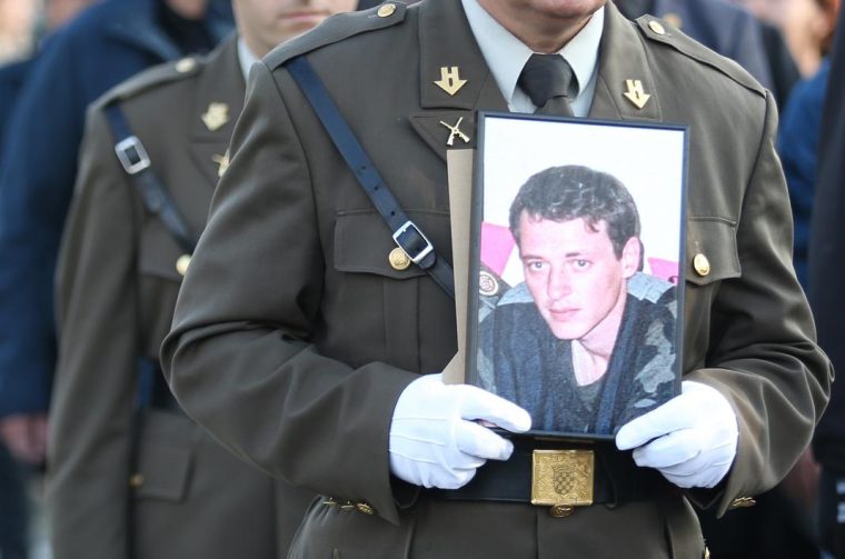 Vukovar:  Posljednji ispraćaj  Jean-Michela Nicoliera