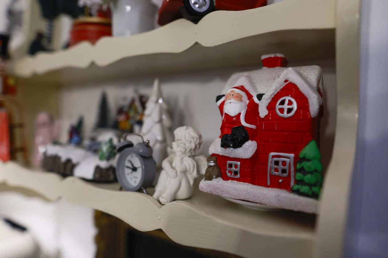 Osijek: Snježana Seleš samostalno izrađuje ukrase za svoju kuću