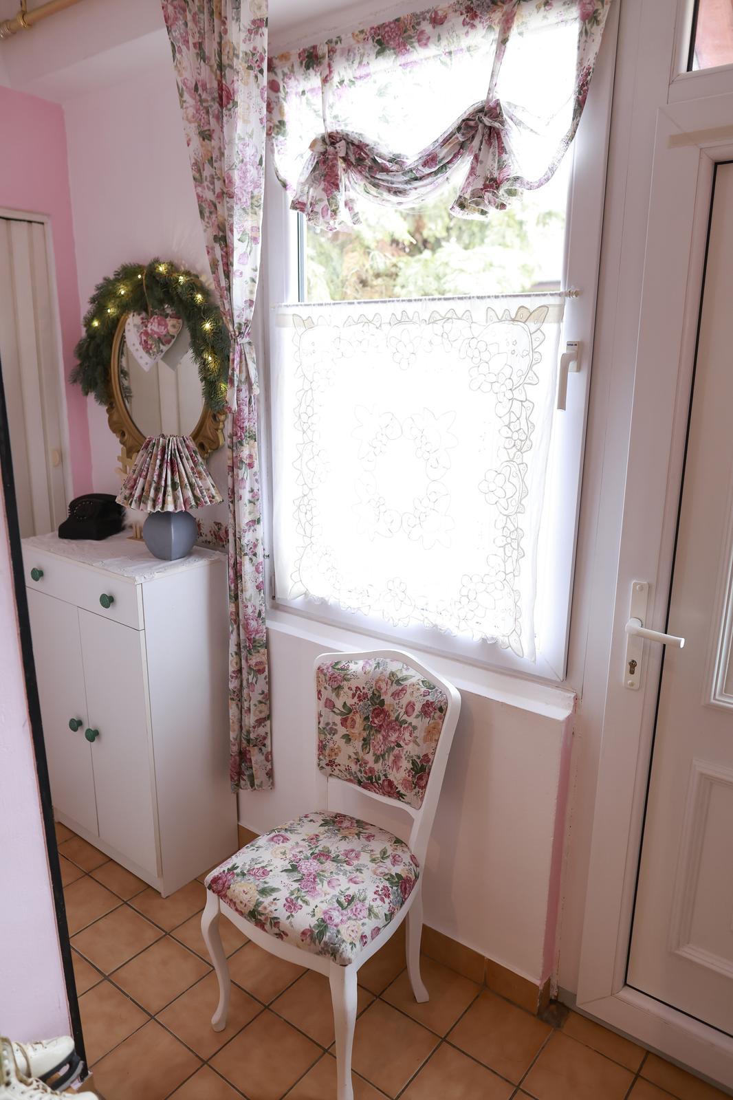 Osijek: Snježana Seleš samostalno izrađuje ukrase za svoju kuću