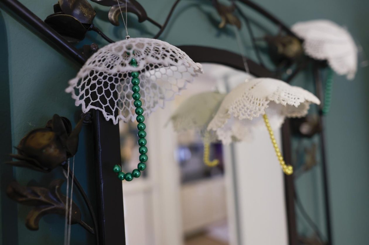 Osijek: Snježana Seleš samostalno izrađuje ukrase za svoju kuću