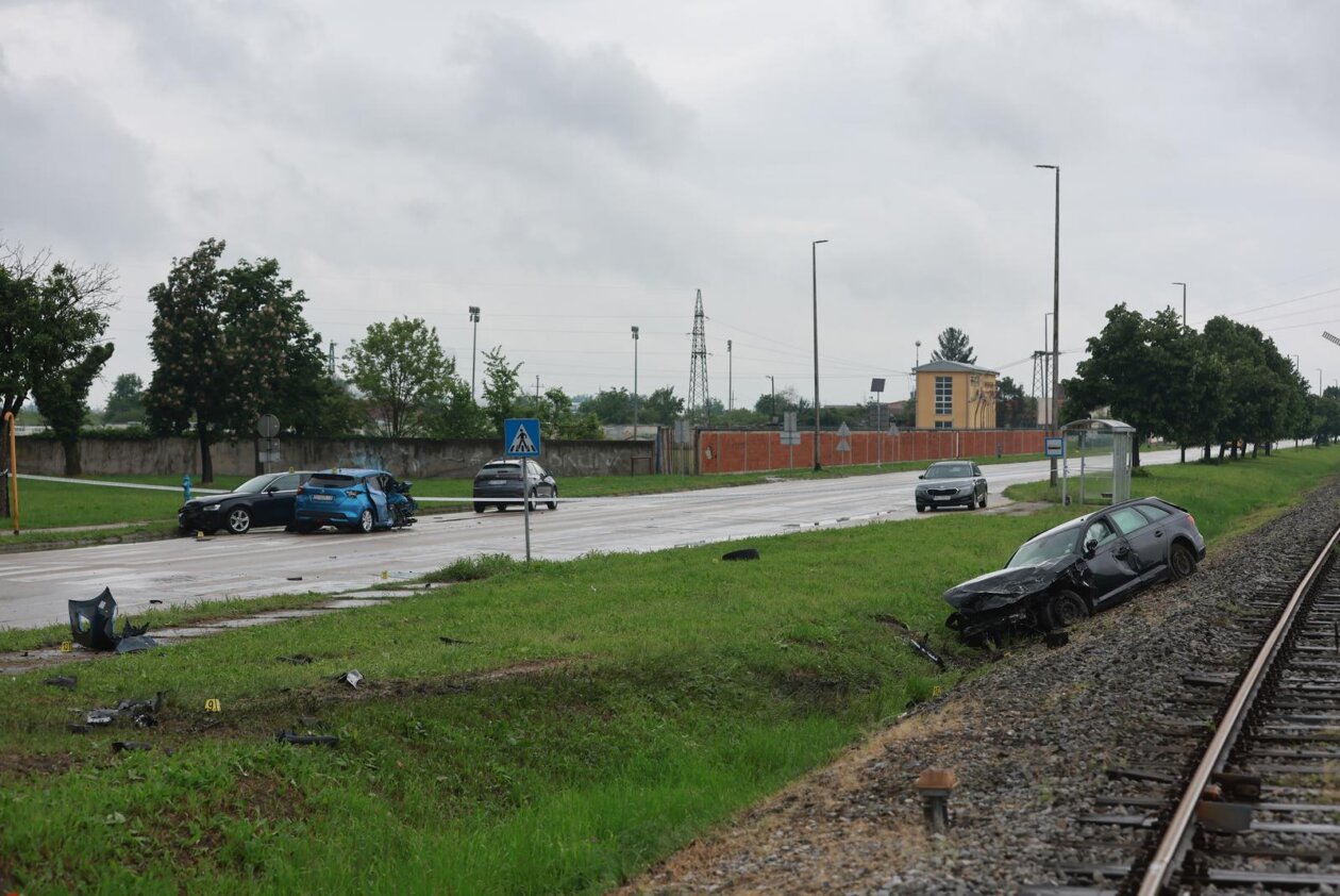 Teška prometna nesreća u Županji Teška prometna nesreća u Županji