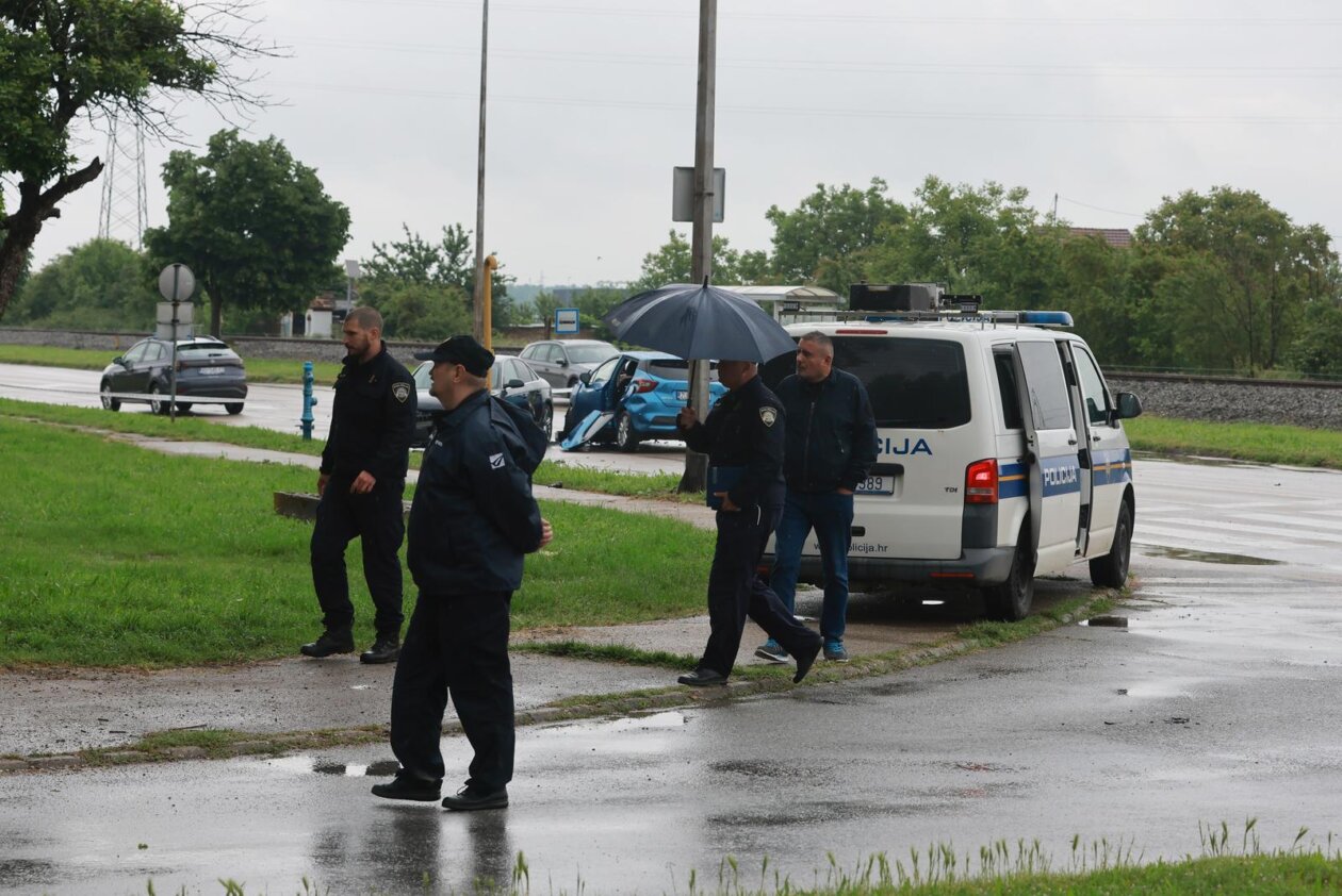 Teška prometna nesreća u Županji Teška prometna nesreća u Županji