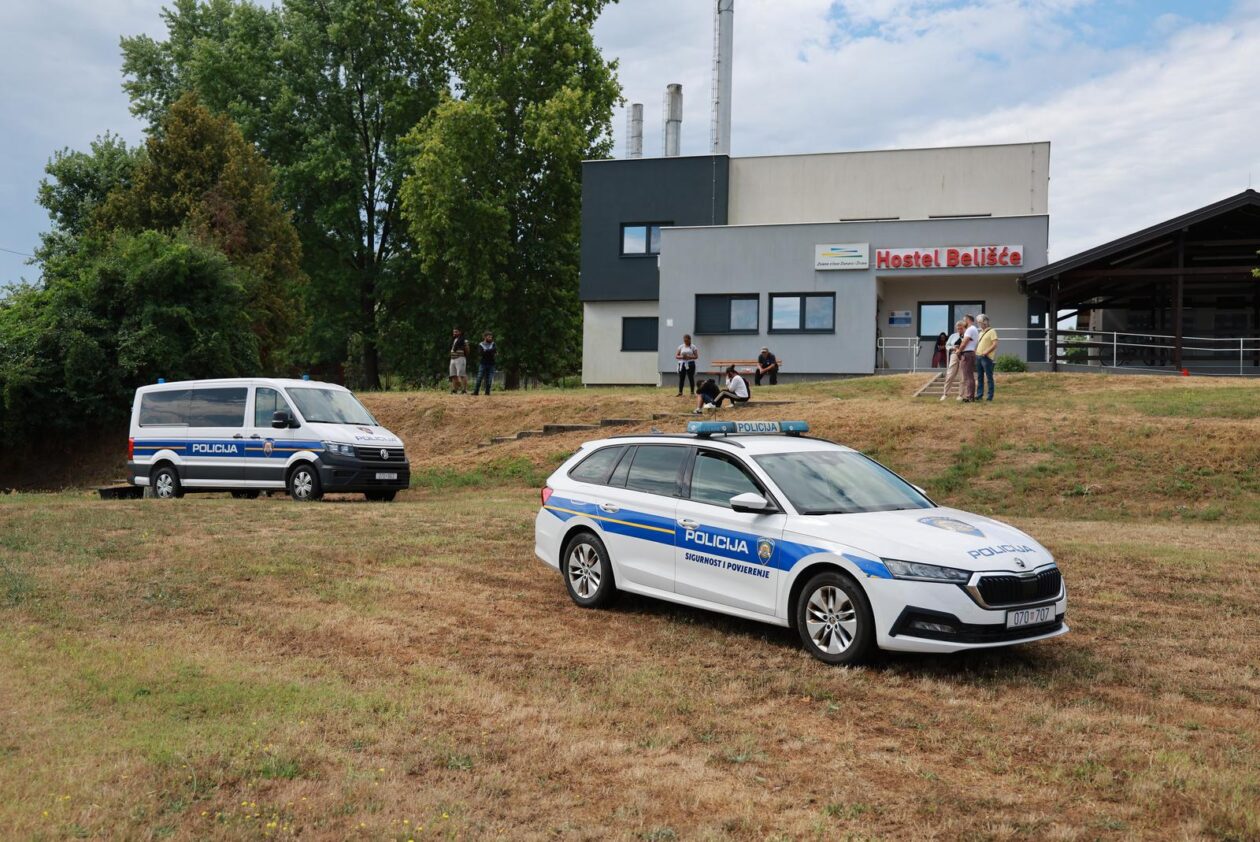 Potraga za dječakom u dravi