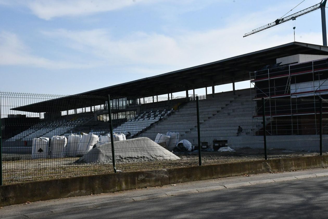 Radovi na južnoj tribini stadiona kraj save