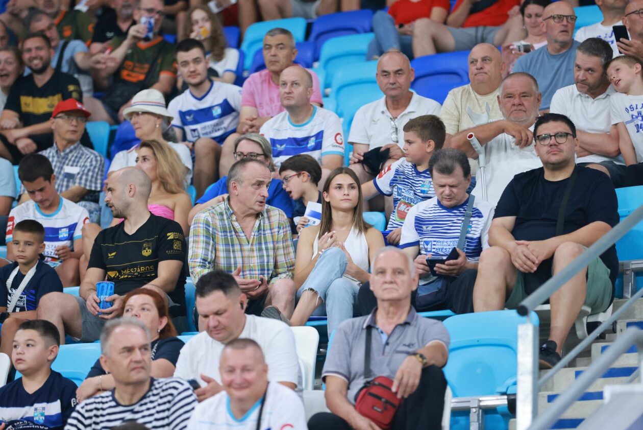 Osijek i Rijeka sastali se u 2. kolu SuperSport HNL-a Osijek i Rijeka sastali se u 2. kolu SuperSport HNL-a