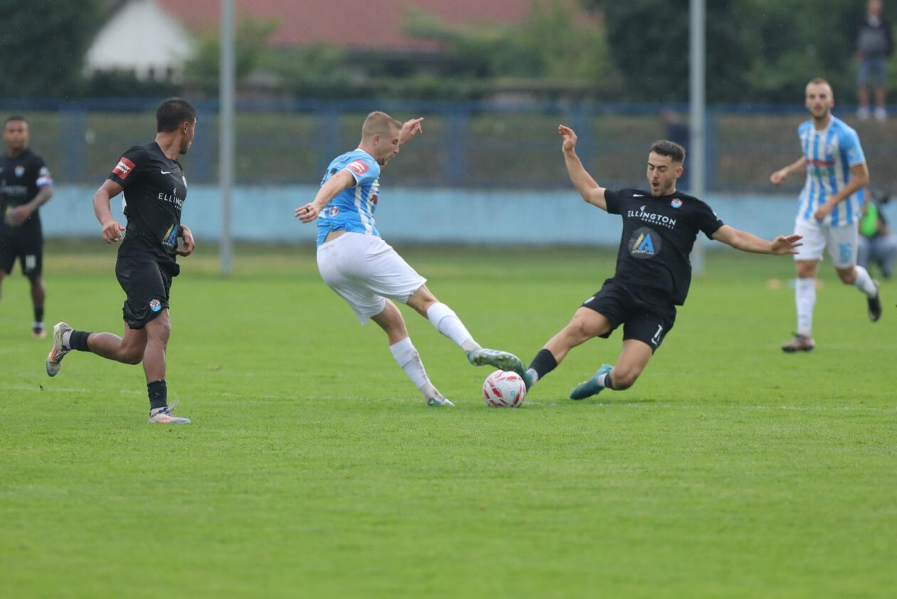 Vukovar i Cibalia sastali se u šesnaestini finala Hrvatskog nogometnog kupa Vukovar i Cibalia sastali se u šesnaestini finala Hrvatskog nogometnog kupa