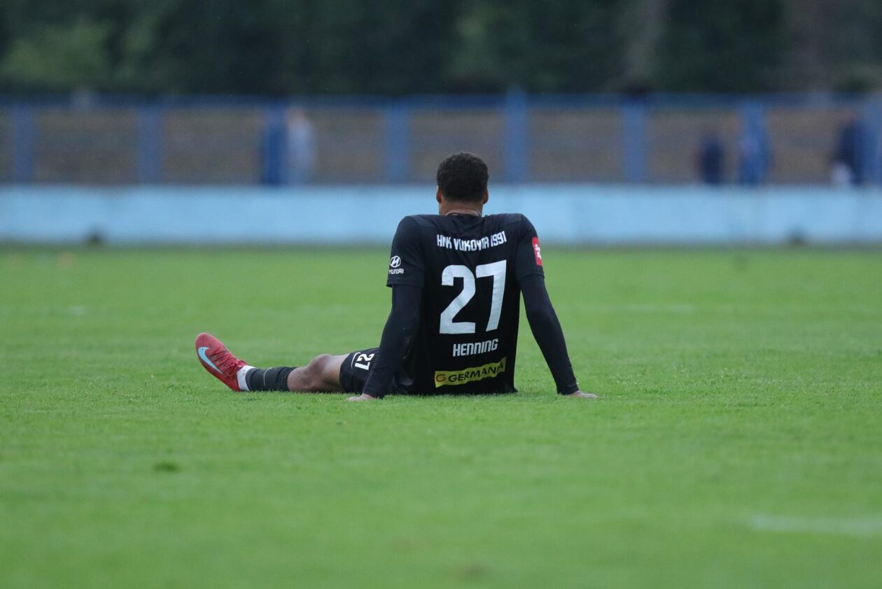 Vukovar i Cibalia sastali se u šesnaestini finala Hrvatskog nogometnog kupa Vukovar i Cibalia sastali se u šesnaestini finala Hrvatskog nogometnog kupa