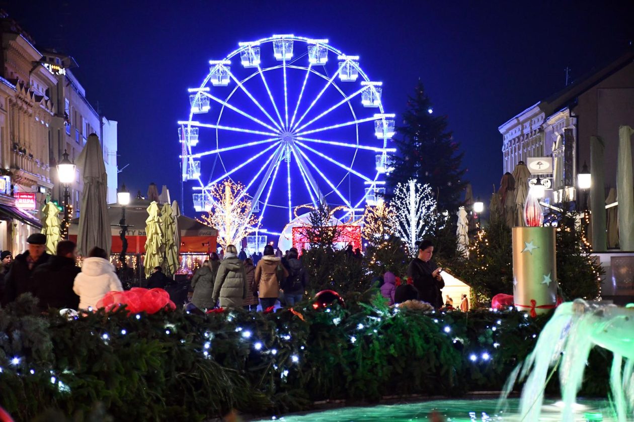 Advent u Slavonskom Brodu 2025.