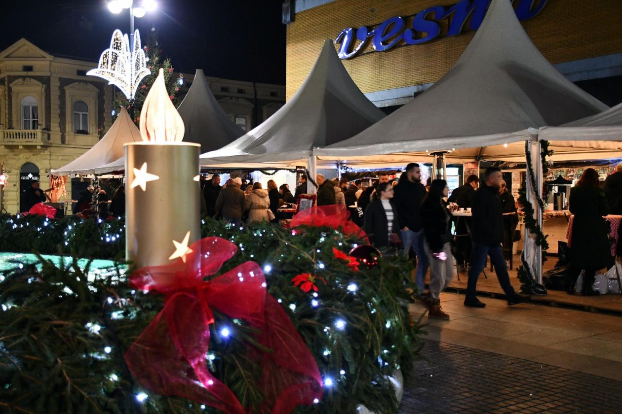 Advent u Slavonskom Brodu 2025.