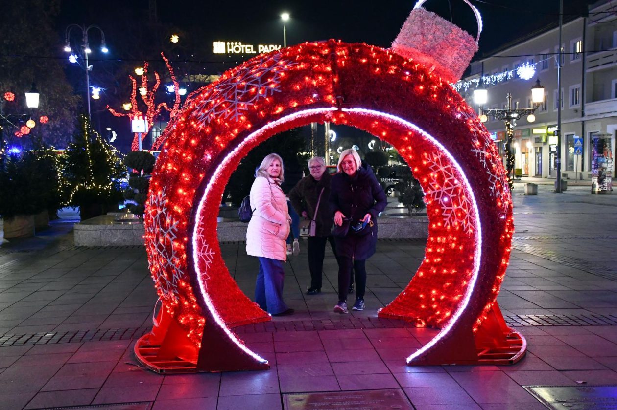 Advent u Slavonskom Brodu 2025.