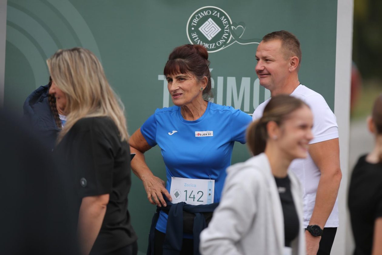 U Osijeku održana utrka “Trčimo za mentalno zdravlje” U Osijeku održana utrka “Trčimo za mentalno zdravlje”